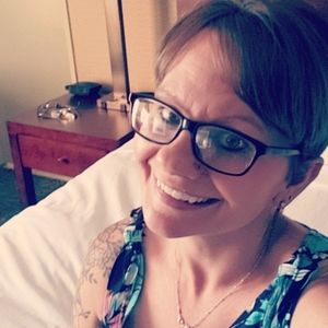 Meet your Posher, Laree